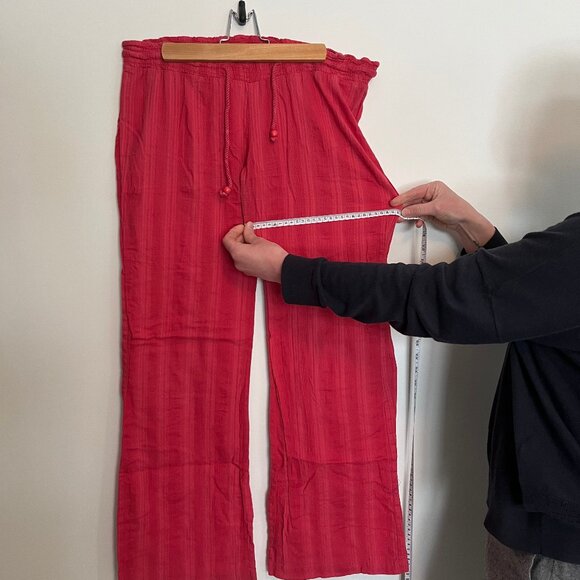 Billabong. Beach Cover Up Pants. Light Red. Tie Front. Size Medium. Womens. - Picture 5 of 10